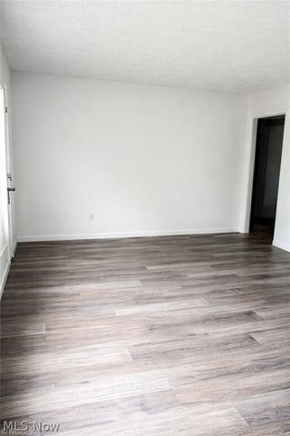 1276 Frederick Boulevard, Akron, OH 44320