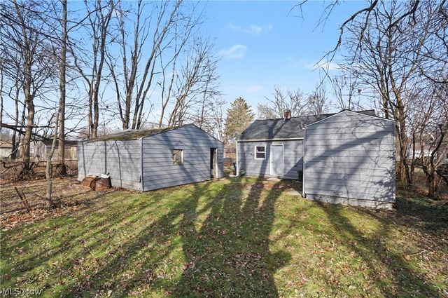 1276 Frederick Boulevard, Akron, OH 44320