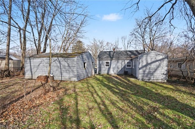 1276 Frederick Boulevard, Akron, OH 44320