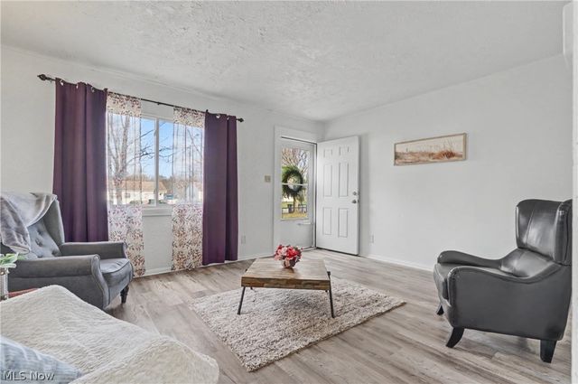 1276 Frederick Boulevard, Akron, OH 44320