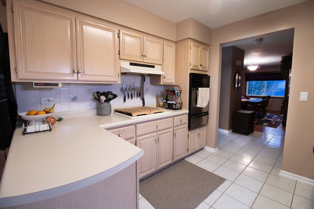 7202 Exner Road, Darien, IL 60561