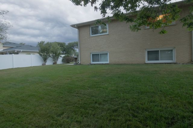 7202 Exner Road, Darien, IL 60561