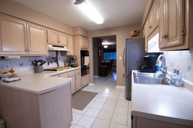 7202 Exner Road, Darien, IL 60561