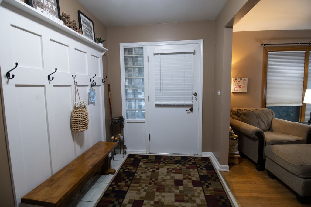 7202 Exner Road, Darien, IL 60561 — photo 3