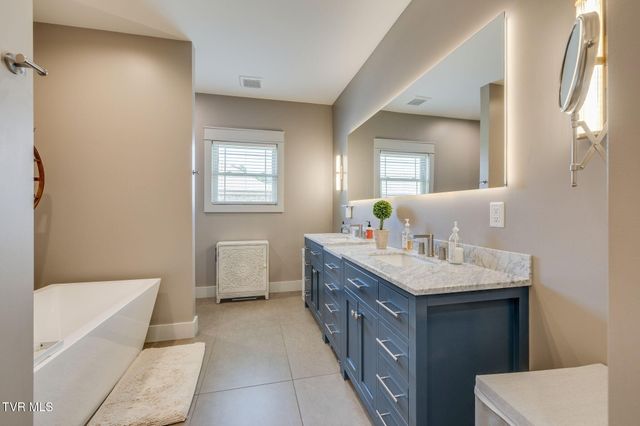 823 Hales Chapel Road, Johnson City, TN 37615