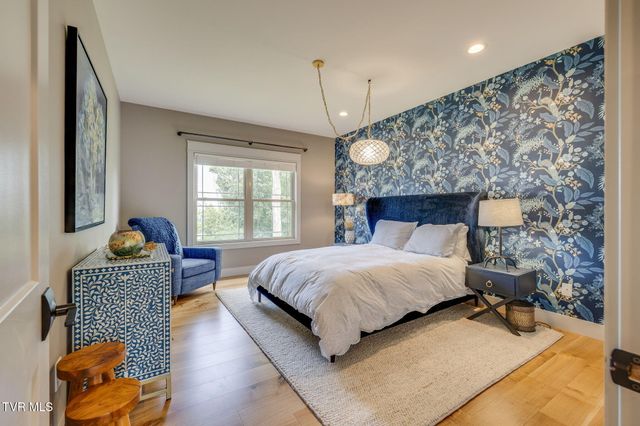 823 Hales Chapel Road, Johnson City, TN 37615