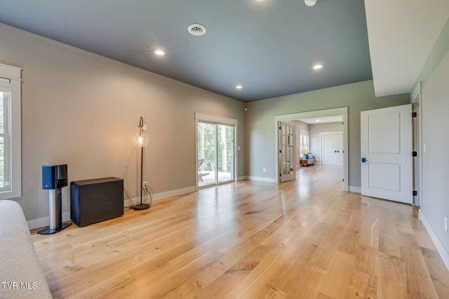 823 Hales Chapel Road, Johnson City, TN 37615
