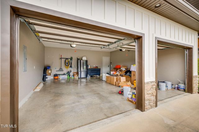823 Hales Chapel Road, Johnson City, TN 37615