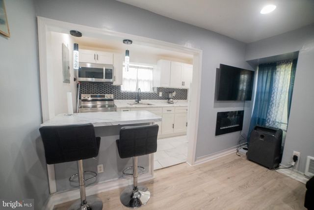 6515 N PARK AVE, Philadelphia, PA 19126