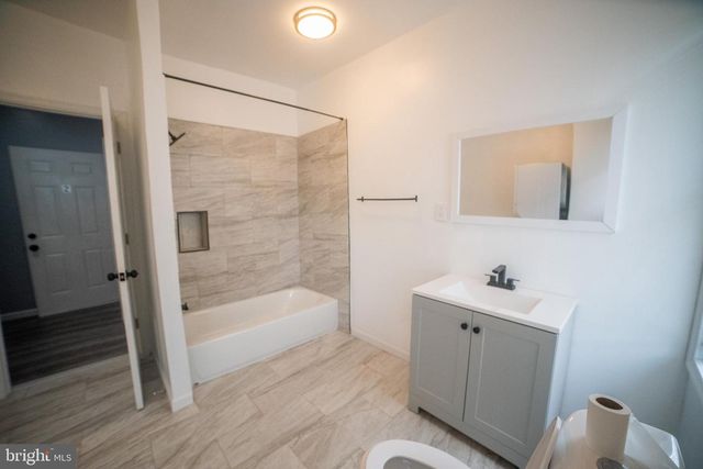 6515 N PARK AVE, Philadelphia, PA 19126