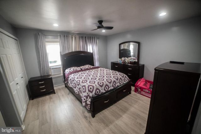 6515 N PARK AVE, Philadelphia, PA 19126