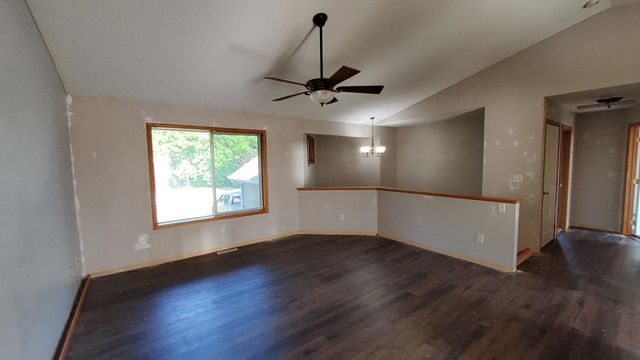 307 13th Avenue N, Princeton, MN 55371