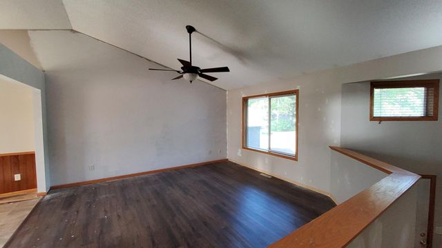 307 13th Avenue N, Princeton, MN 55371