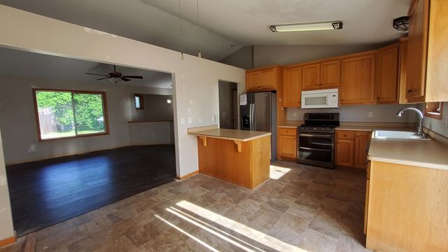 307 13th Avenue N, Princeton, MN 55371