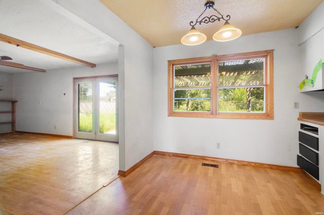 933 E Bocock Road, Marion, IN 46952