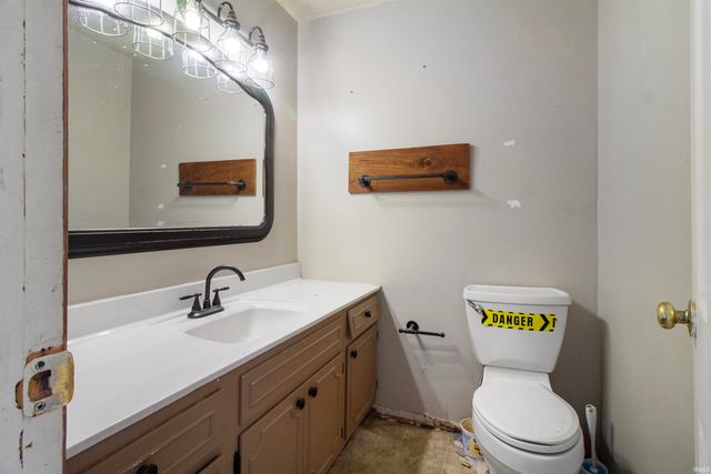 933 E Bocock Road, Marion, IN 46952