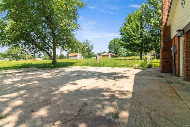 933 E Bocock Road, Marion, IN 46952