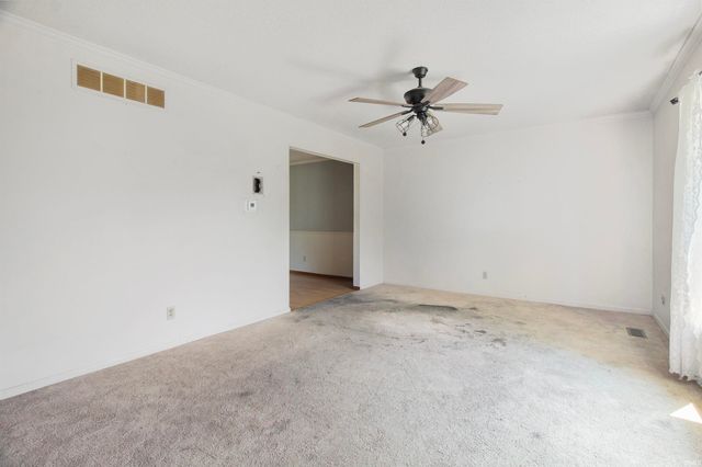 933 E Bocock Road, Marion, IN 46952