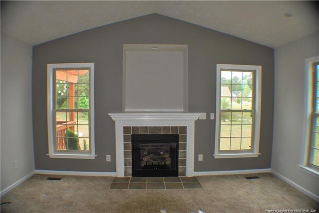 845 Log Cabin Road, Fayetteville, NC 28312