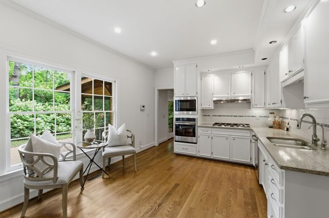 4106 Estes Rd, Nashville, TN 37215