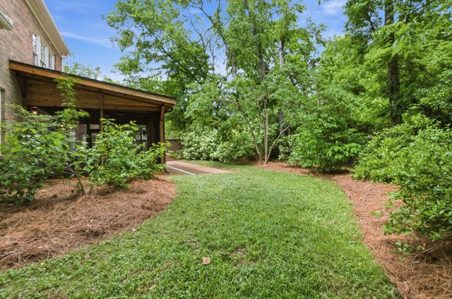 4106 Estes Rd, Nashville, TN 37215