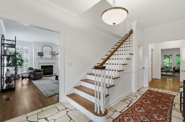 4106 Estes Rd, Nashville, TN 37215