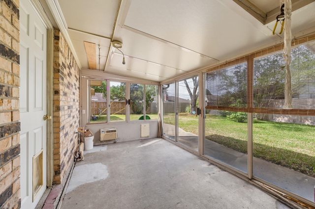 4802 Elm Street, Pearland, TX 77581