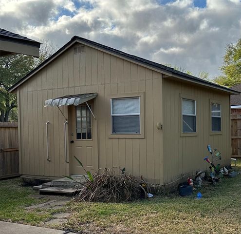 4802 Elm Street, Pearland, TX 77581