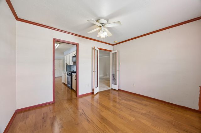 4802 Elm Street, Pearland, TX 77581