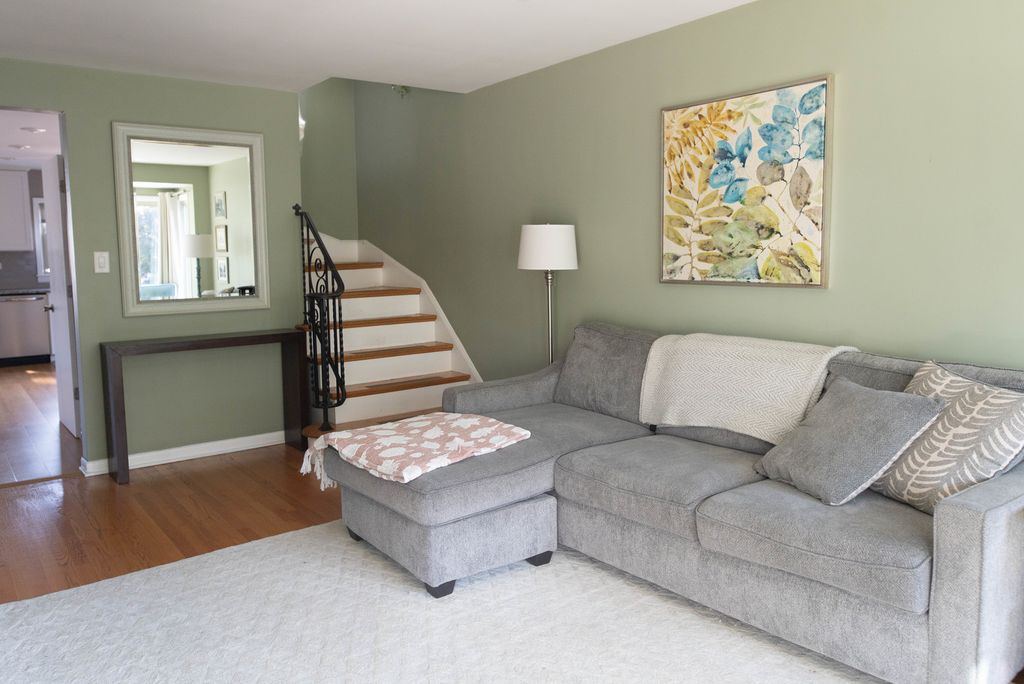 2846 W 101ST Street, Evergreen Park, IL 60805 — photo 5