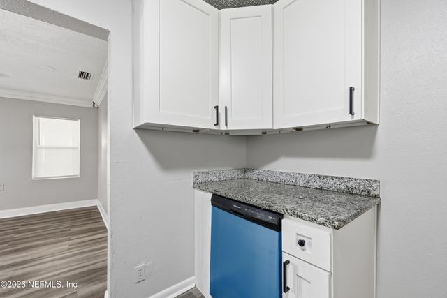 2002 St Clair Street, Jacksonville, FL 32254