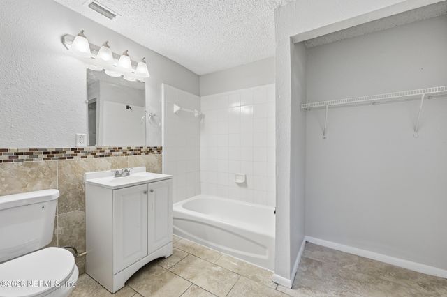 2002 St Clair Street, Jacksonville, FL 32254