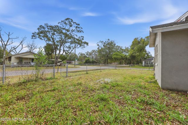 2002 St Clair Street, Jacksonville, FL 32254