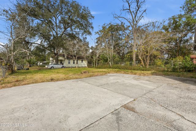 2002 St Clair Street, Jacksonville, FL 32254