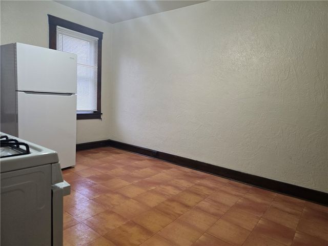 1029 Brownsville Rd, Carrick, PA 15210