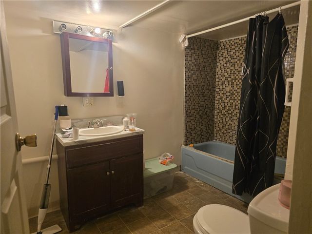 1029 Brownsville Rd, Carrick, PA 15210