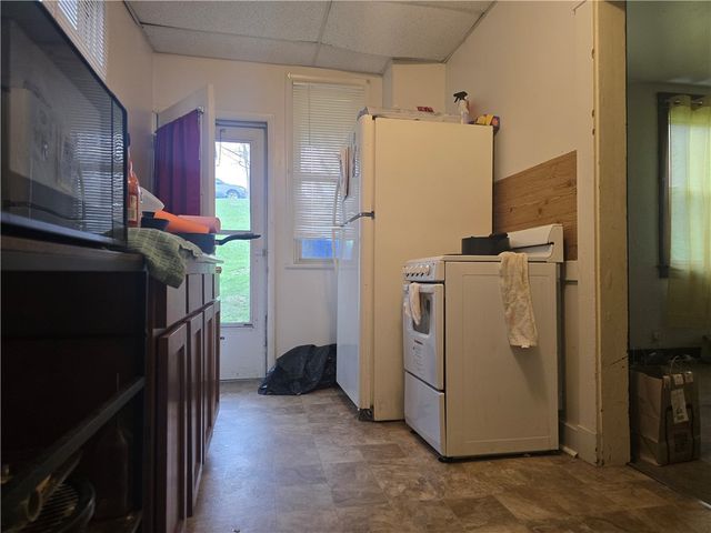 1029 Brownsville Rd, Carrick, PA 15210