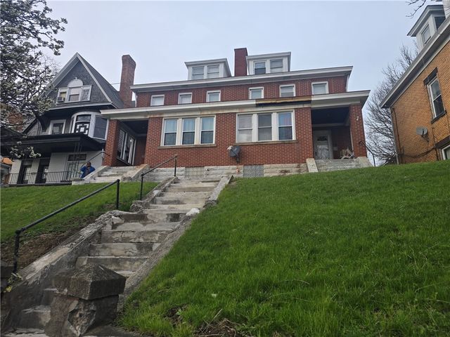 1029 Brownsville Rd, Carrick, PA 15210