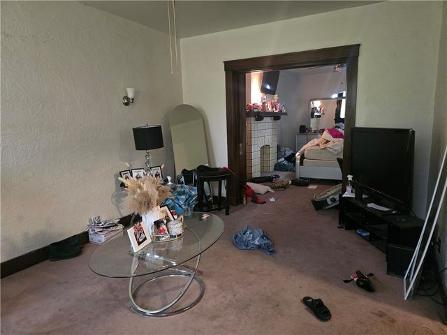 1029 Brownsville Rd, Carrick, PA 15210