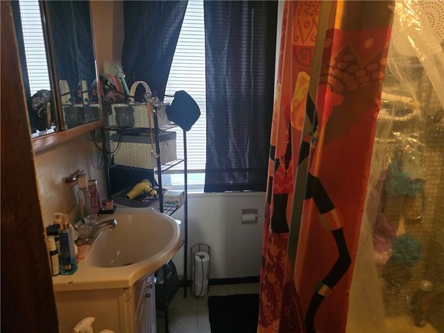 1029 Brownsville Rd, Carrick, PA 15210