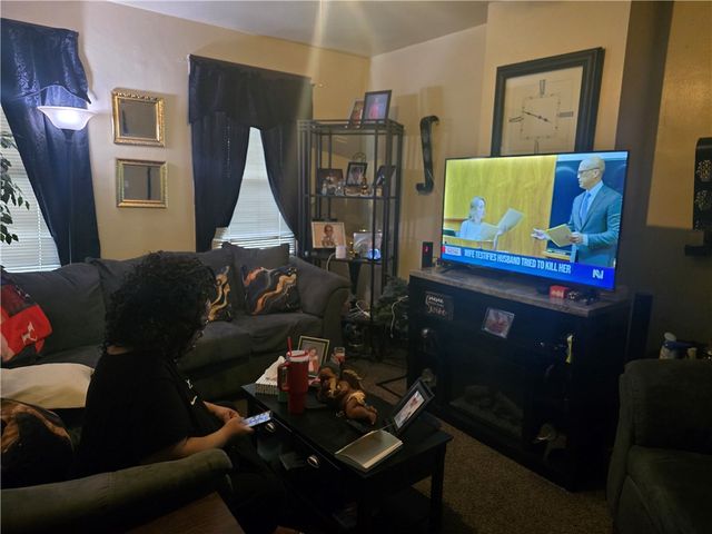 1029 Brownsville Rd, Carrick, PA 15210