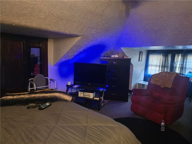 1029 Brownsville Rd, Carrick, PA 15210