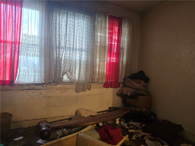 1029 Brownsville Rd, Carrick, PA 15210