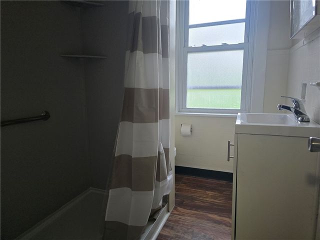 1029 Brownsville Rd, Carrick, PA 15210