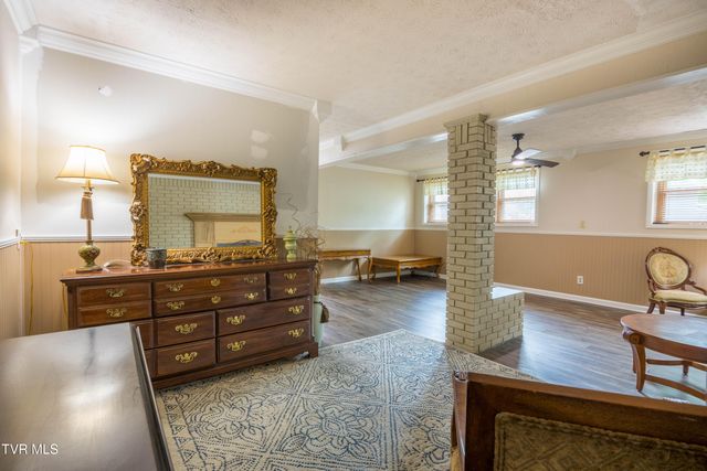 255 Riverview Drive, Johnson City, TN 37601