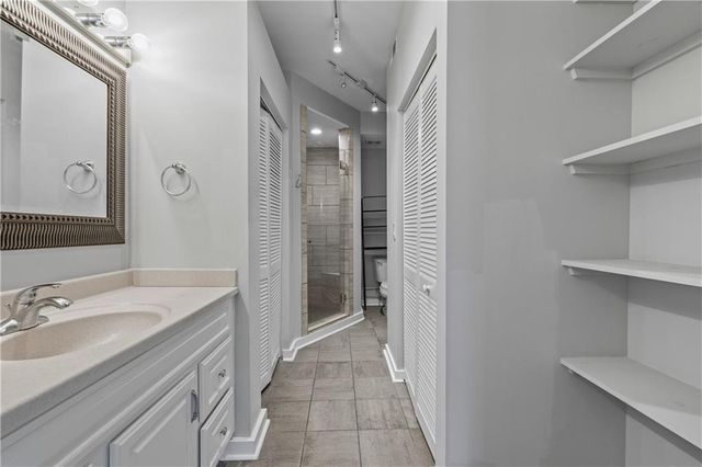 800 Peachtree NE Street 1517, Atlanta, GA 30308