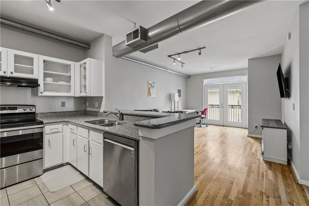 800 Peachtree NE Street 1517, Atlanta, GA 30308