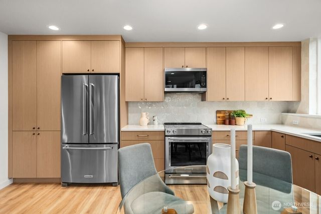 2509 N 42nd Street, Seattle, WA 98103