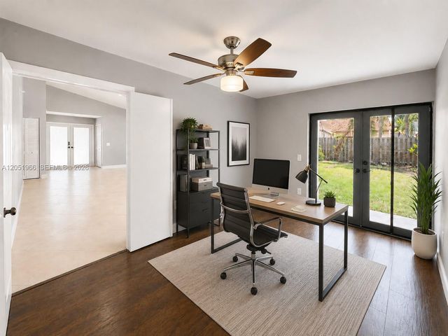 520 SW 167th Ter, Weston, FL 33326