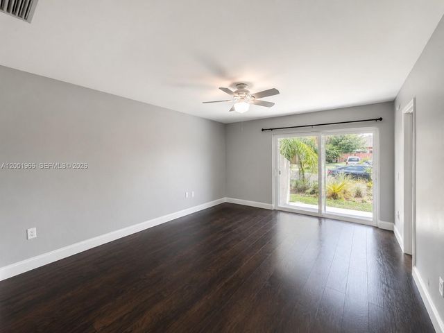 520 SW 167th Ter, Weston, FL 33326